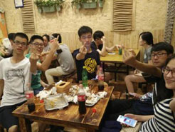 赵西垸林场烧烤加盟,学烧烤技术,开烧烤店多少钱疯狂烤翅加盟