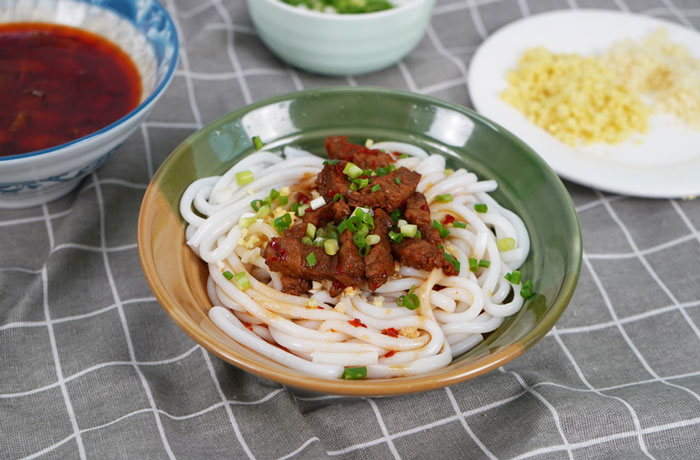 赵西垸林场肉臊子粉培训
